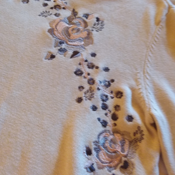 Style & Co. Large embroidered sweater - Picture 4 of 11
